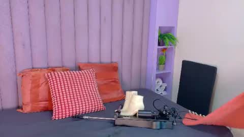 MEGAN online show from 06-15-26, 01:30