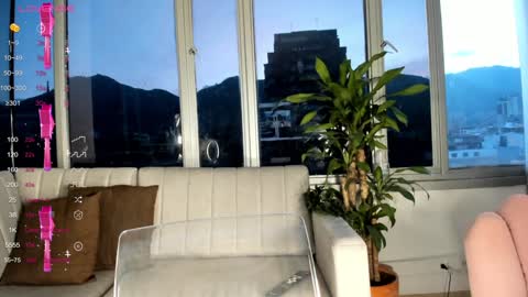 Mara online show from 01-21-25, 11:03