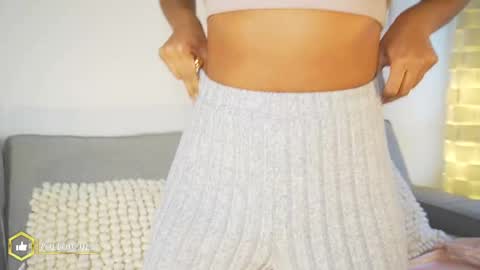 Mara online show from 09-17-25, 06:42