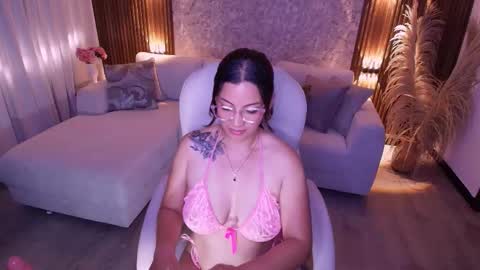 Megan  online show from 10-27-25, 08:02