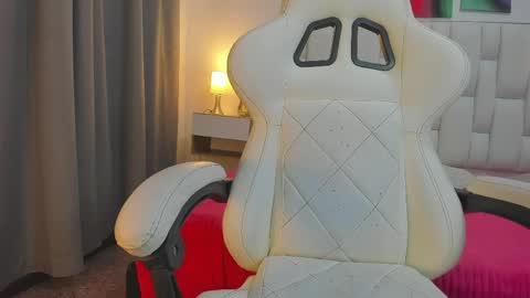 Megan Queen online show from 05-05-26, 12:46
