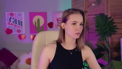 megan online show from 04-12-26, 05:40