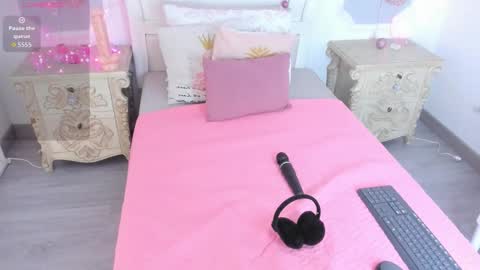 Megan online show from 11-25-25, 11:54