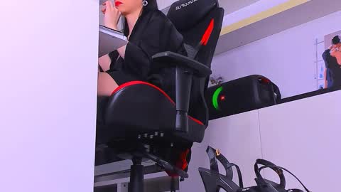 Snapshot of meganstones chatting on 09-20-25, 04:30 Megan online show from 09-20-25, 04:30