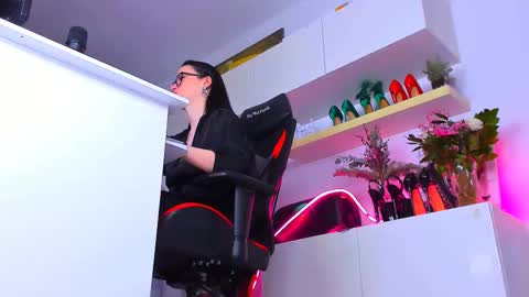 Megan online show from 02-19-26, 06:37