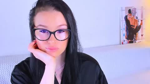 Megan online show from 05-06-26, 06:13