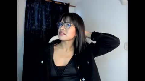 Snapshot of meganthompsonn chatting on 07-01-26, 11:01 Megan online show from 07-01-26, 11:01