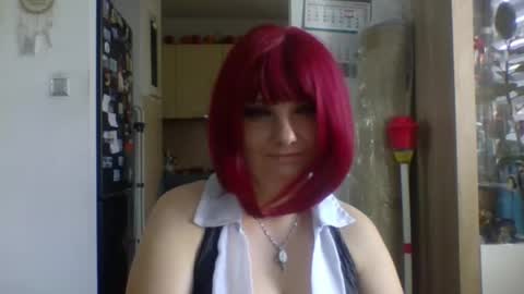 Snapshot of meganwetpussy chatting on 06-09-26, 10:27 Megan online show from 06-09-26, 10:27
