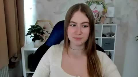 Snapshot of meganx_candy chatting on 07-28-26, 12:48 Megan online show from 07-28-26, 12:48