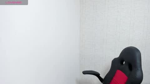 M E G A N  online show from 09-23-25, 12:30