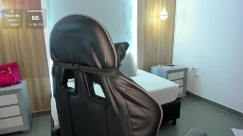 M E G A R A  online show from 12-05-25, 02:31