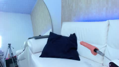 meggan online show from 01-31-25, 04:14