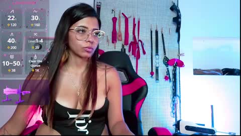 Snapshot of meggan_greey chatting on 01-01-25, 12:21 Your best slave  online show from 01-01-25, 12:21