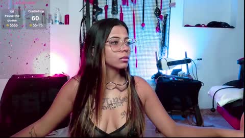 Snapshot of meggan_greey chatting on 01-06-25, 10:37 Your best slave  online show from 01-06-25, 10:37