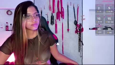 Snapshot of meggan_greey chatting on 01-11-25, 03:23 Your best slave  online show from 01-11-25, 03:23