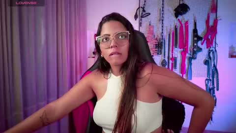 Snapshot of meggan_greey chatting on 09-09-25, 09:14 Your best slave  online show from 09-09-25, 09:14