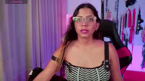 Snapshot of meggan_greey chatting on 10-04-25, 09:35 Your best slave  online show from 10-04-25, 09:35
