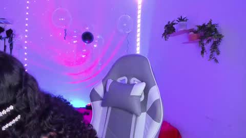   online show from 10-30-25, 02:02