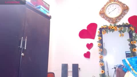  MEGHAN  online show from 10-28-25, 06:10