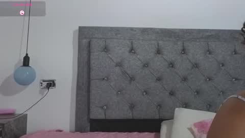 Meghan  online show from 11-18-25, 09:52