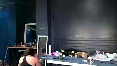 meghan online show from 10-19-25, 05:46