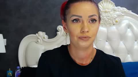 Snapshot of meghanloft chatting on 08-10-26, 02:15 Meghan online show from 08-10-26, 02:15
