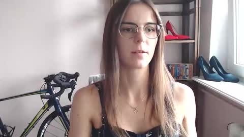 Megi online show from 05-05-26, 01:41
