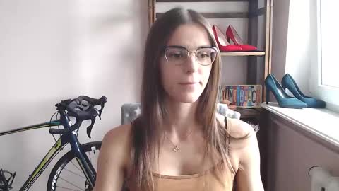 Megi online show from 05-11-26, 01:28