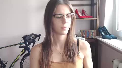 Megi online show from 06-09-26, 01:34