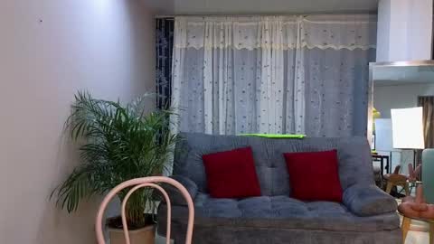 Snapshot of mei_naughtycat chatting on 02-14-25, 11:31 Mei online show from 02-14-25, 11:31