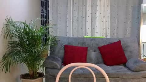 Snapshot of mei_naughtycat chatting on 02-17-25, 01:58 Mei online show from 02-17-25, 01:58
