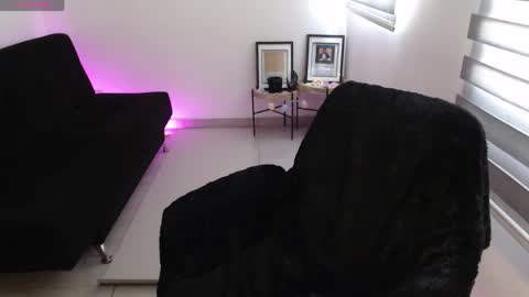 WETWATERMELL online show from 04-06-26, 10:00