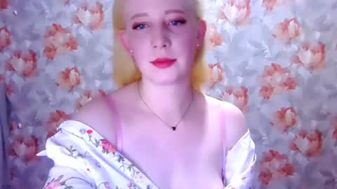 Snapshot of mel_mellie chatting on 06-16-26, 06:21 Mel Mellie online show from 06-16-26, 06:21