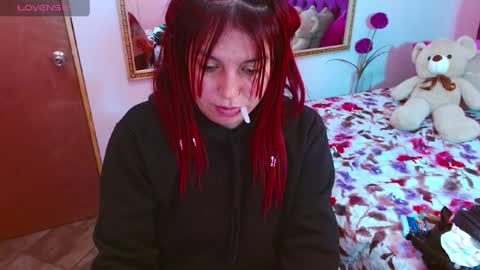Snapshot of melani_cute01 chatting on 07-24-26, 01:36 melani_cute01 online show from 07-24-26, 01:36