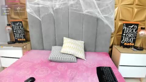 Snapshot of melani_dream chatting on 10-06-25, 02:25 Melani online show from 10-06-25, 02:25