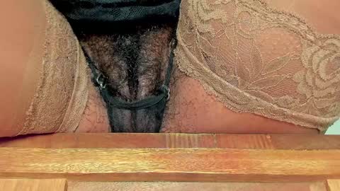 Snapshot of melania_browis chatting on 02-02-25, 01:55 Melania online show from 02-02-25, 01:55