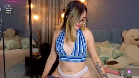 Snapshot of melanie__5 chatting on 06-21-26, 08:06 Melanie Baez online show from 06-21-26, 08:06