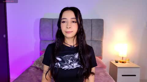 Snapshot of melanie__hills chatting on 07-15-26, 11:59 Melanie online show from 07-15-26, 11:59