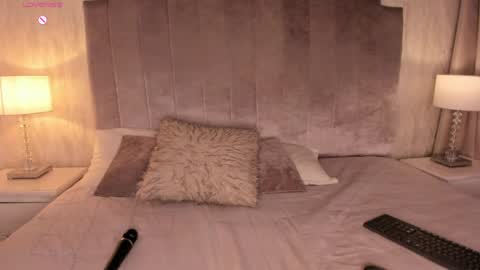 Melanie online show from 04-11-26, 08:13