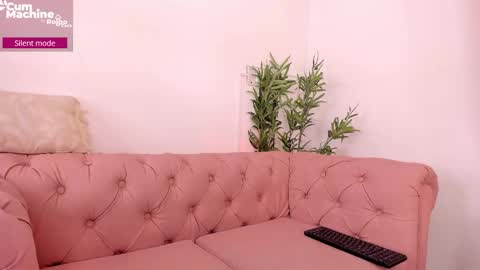 Melanie Miller online show from 10-18-25, 02:14