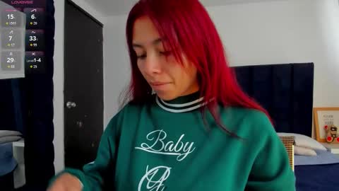 Melanie roux  online show from 03-25-26, 12:22