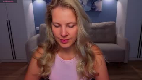 Melanie Bennett online show from 06-09-26, 06:36