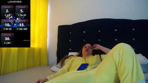 Snapshot of melanieparker20 chatting on 11-30-25, 05:17 Melanie Parker online show from 11-30-25, 05:17