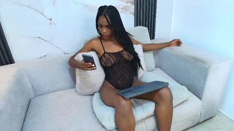 Snapshot of melaniepatton chatting on 05-15-26, 09:22 Melanie online show from 05-15-26, 09:22