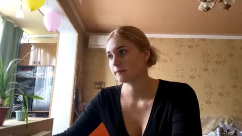 Marry online show from 11-28-25, 07:22