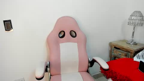 Snapshot of melaniie_foxx chatting on 07-16-26, 03:12 melaniie_foxx online show from 07-16-26, 03:12