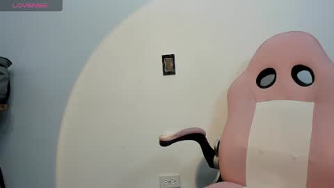Snapshot of melaniie_foxx chatting on 07-20-26, 12:25 melaniie_foxx online show from 07-20-26, 12:25