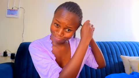 Snapshot of melanin_sassy96 chatting on 05-16-26, 01:32 bad lil shawry online show from 05-16-26, 01:32