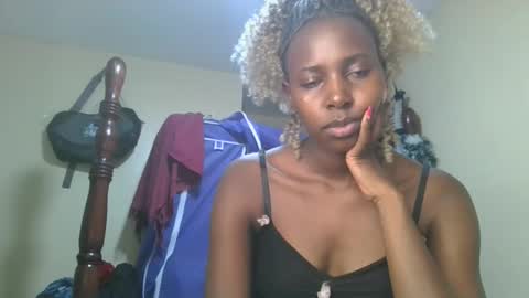 Snapshot of melaninblue chatting on 05-28-26, 02:58 melaninblue online show from 05-28-26, 02:58