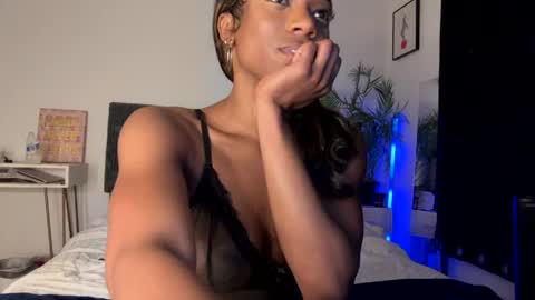 Snapshot of melaninmelanix chatting on 05-20-26, 05:46 melaninmelanix online show from 05-20-26, 05:46